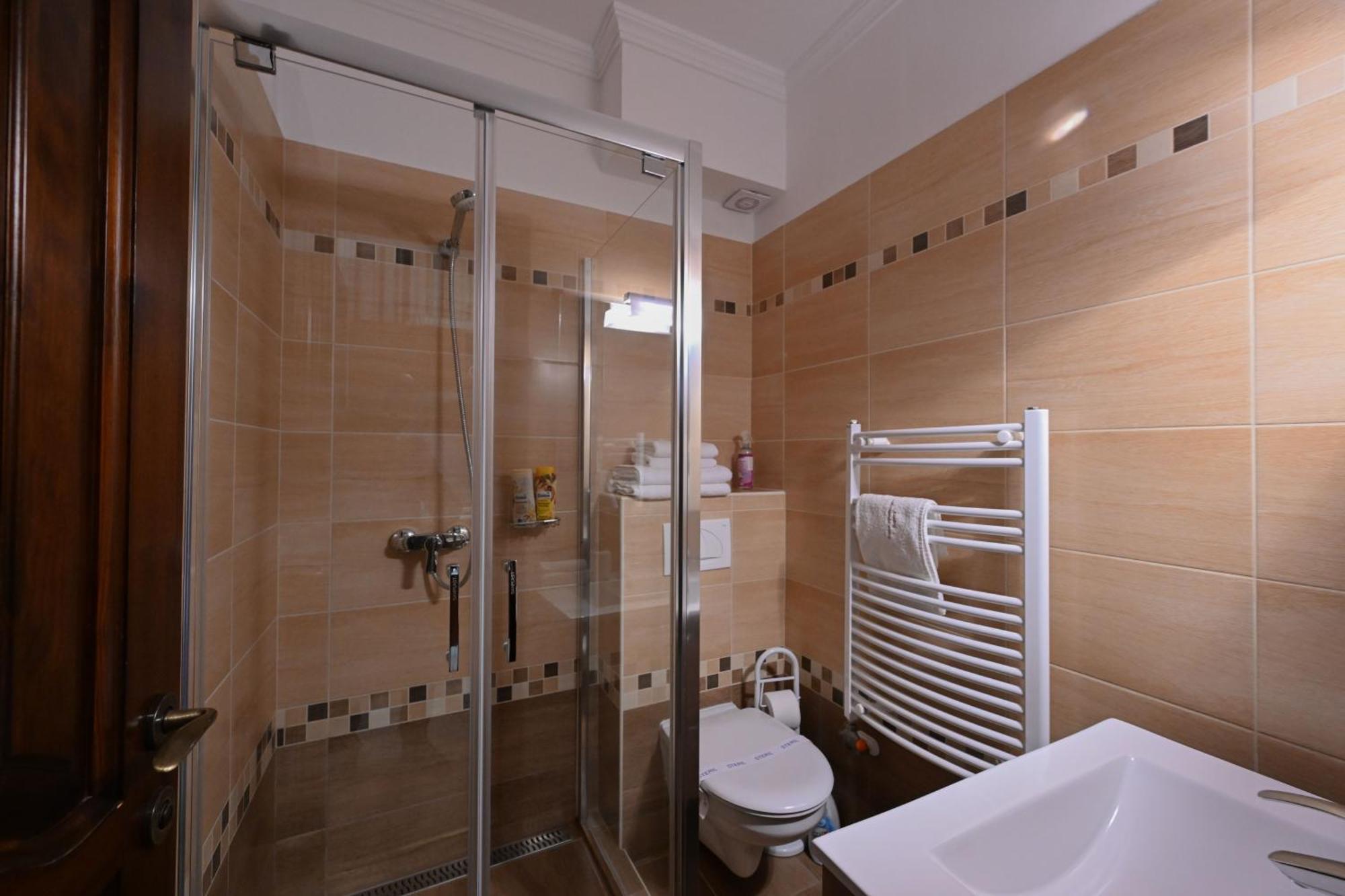 Rajna Villabridge&Spa Bogács Exteriér fotografie